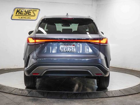 Used 2023 Lexus RX 350 Premium image 3