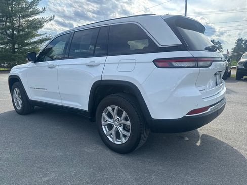 Used 2023 Jeep Grand Cherokee Limited AWD/4WD image 5