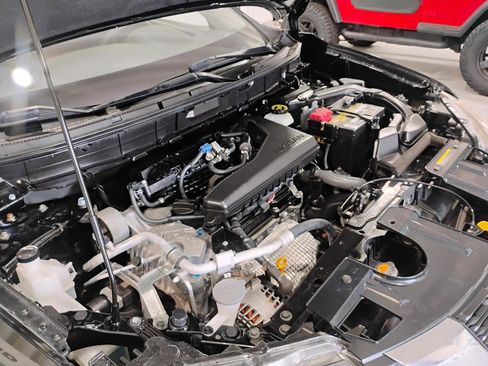 Used 2019 Nissan Rogue SV image 77