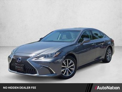 Used 2020 Lexus ES 300h w/ Premium Package