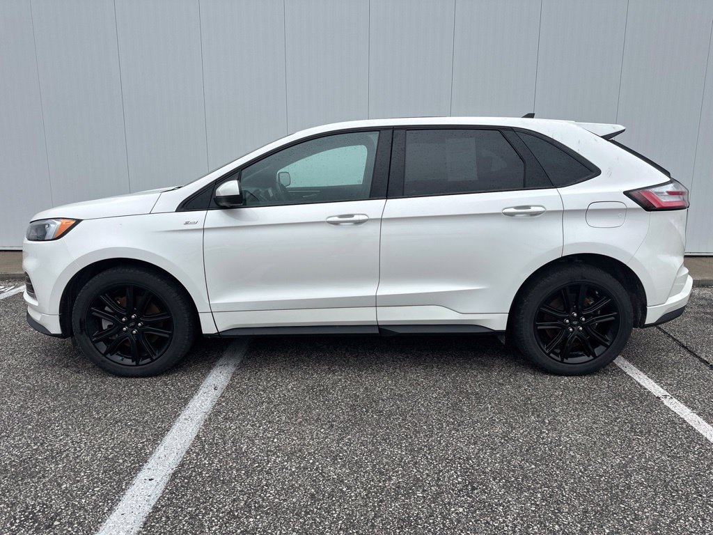 Certified 2024 Ford Edge ST-Line AWD/4WD image 3