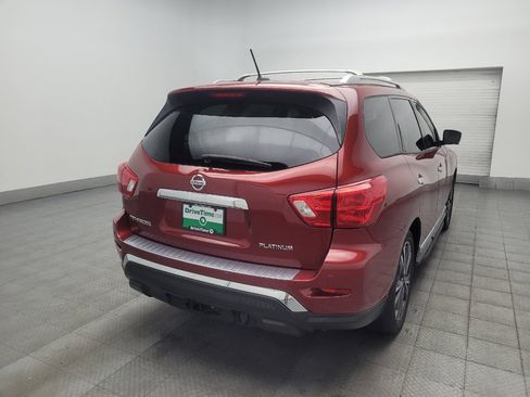 Used 2017 Nissan Pathfinder Platinum w/ Family Entertainment Package FWD image 9