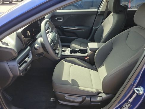 New 2026 Kia K4 LXS image 20