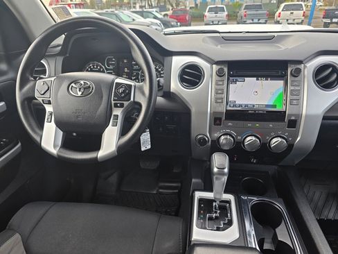 Used 2018 Toyota Tundra SR5 image 10