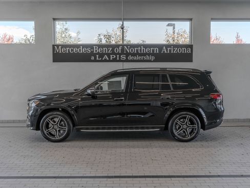 New 2026 Mercedes-Benz GLS 450 4MATIC image 2