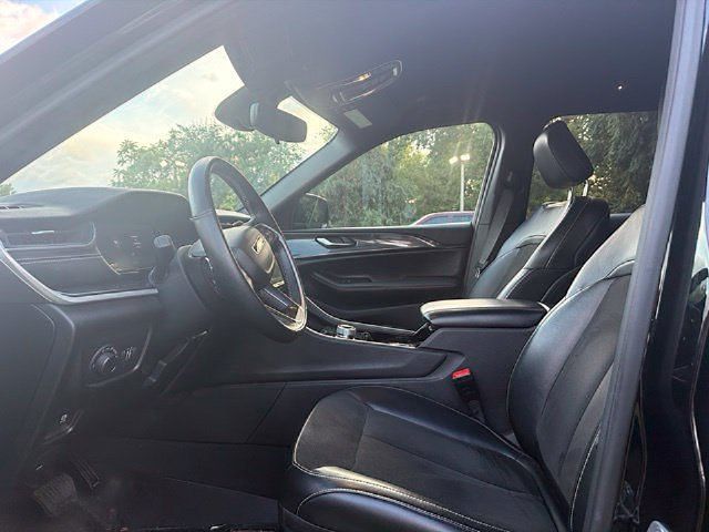Used 2021 Jeep Grand Cherokee L Laredo AWD/4WD image 13