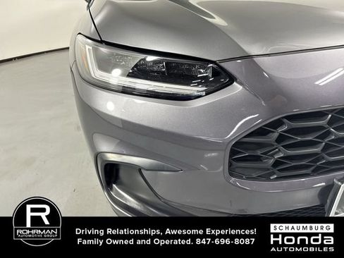 Certified 2025 Honda HR-V LX image 29