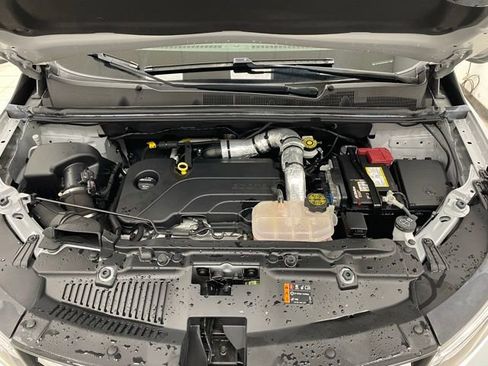 Certified 2022 Chevrolet Trax LT w/ LT Convenience Package image 13