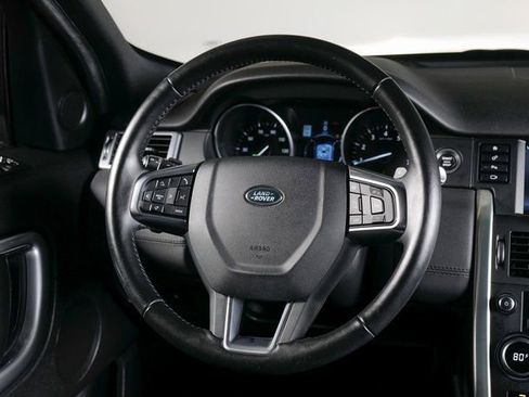 Used 2017 Land Rover Discovery Sport HSE image 11