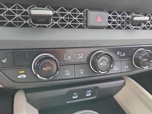 Certified 2025 Honda Accord SE image 22