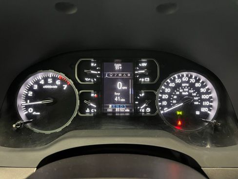 Used 2018 Toyota Tundra SR5 image 22