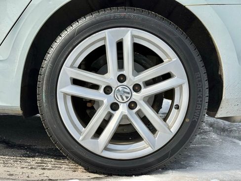 Used 2018 Volkswagen Jetta SE image 10