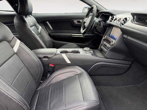 Used 2021 Ford Mustang Shelby GT500 w/ Technology Package image 27