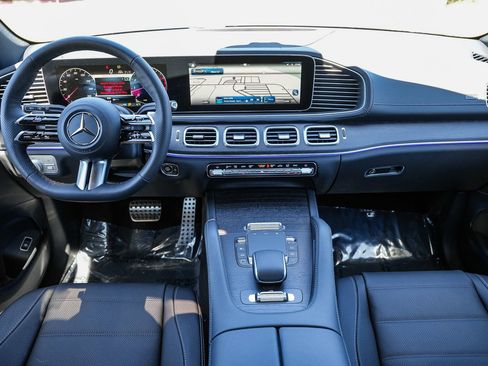 New 2026 Mercedes-Benz GLS 450 4MATIC image 12