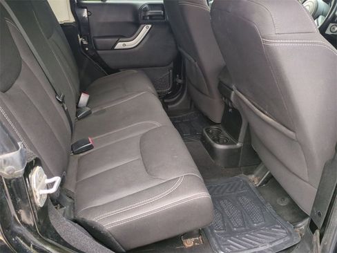 Used 2014 Jeep Wrangler Unlimited Sahara w/ Dual Top Group image 19