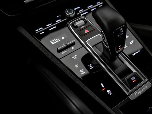 Used 2023 Porsche Cayenne image 53