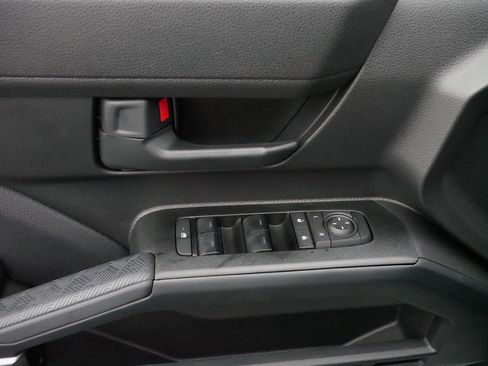 Certified 2025 Toyota 4Runner SR5 image 19