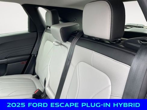 New 2025 Ford Escape SE w/ PHEV Premium Package image 13
