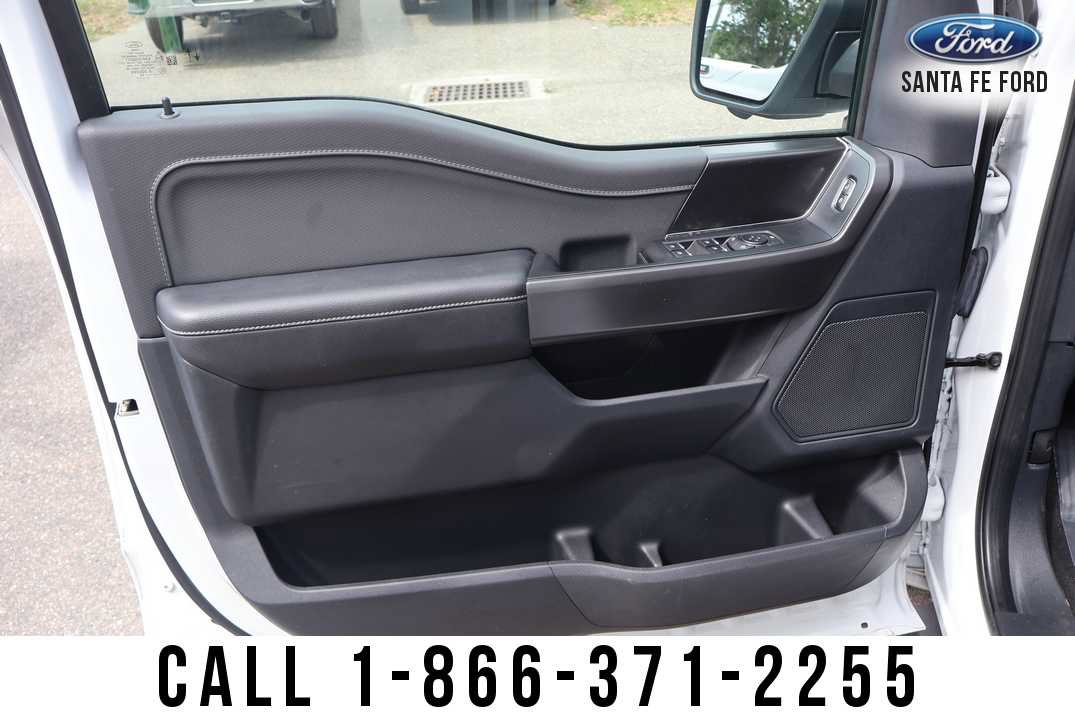 Used 2024 Ford F150 XLT w/ XLT Black Appearance Package RWD image 15