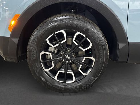 Used 2023 Hyundai Santa Cruz SE w/ Cargo Package image 12