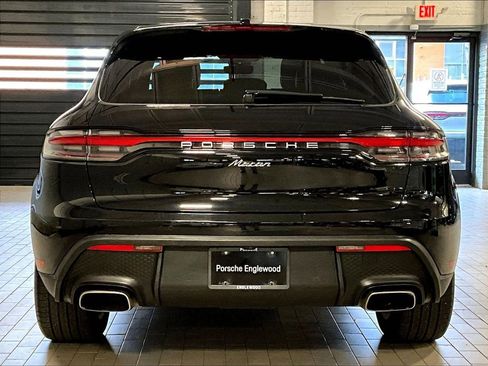 Certified 2023 Porsche Macan image 9