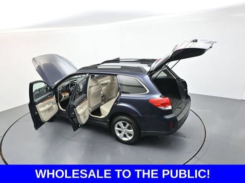 Used 2013 Subaru Outback 3.6R Limited w/ Moonroof Pkg AWD/4WD image 46