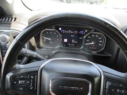 Used 2019 GMC Sierra 1500 Denali w/ Denali Ultimate Package AWD/4WD image 36