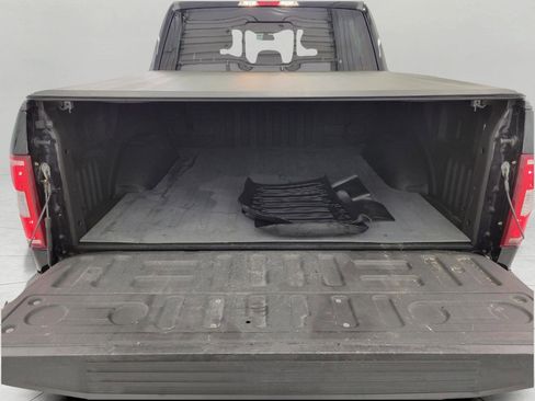 Used 2018 Ford F150 XLT w/ Equipment Group 302A Luxury AWD/4WD image 15