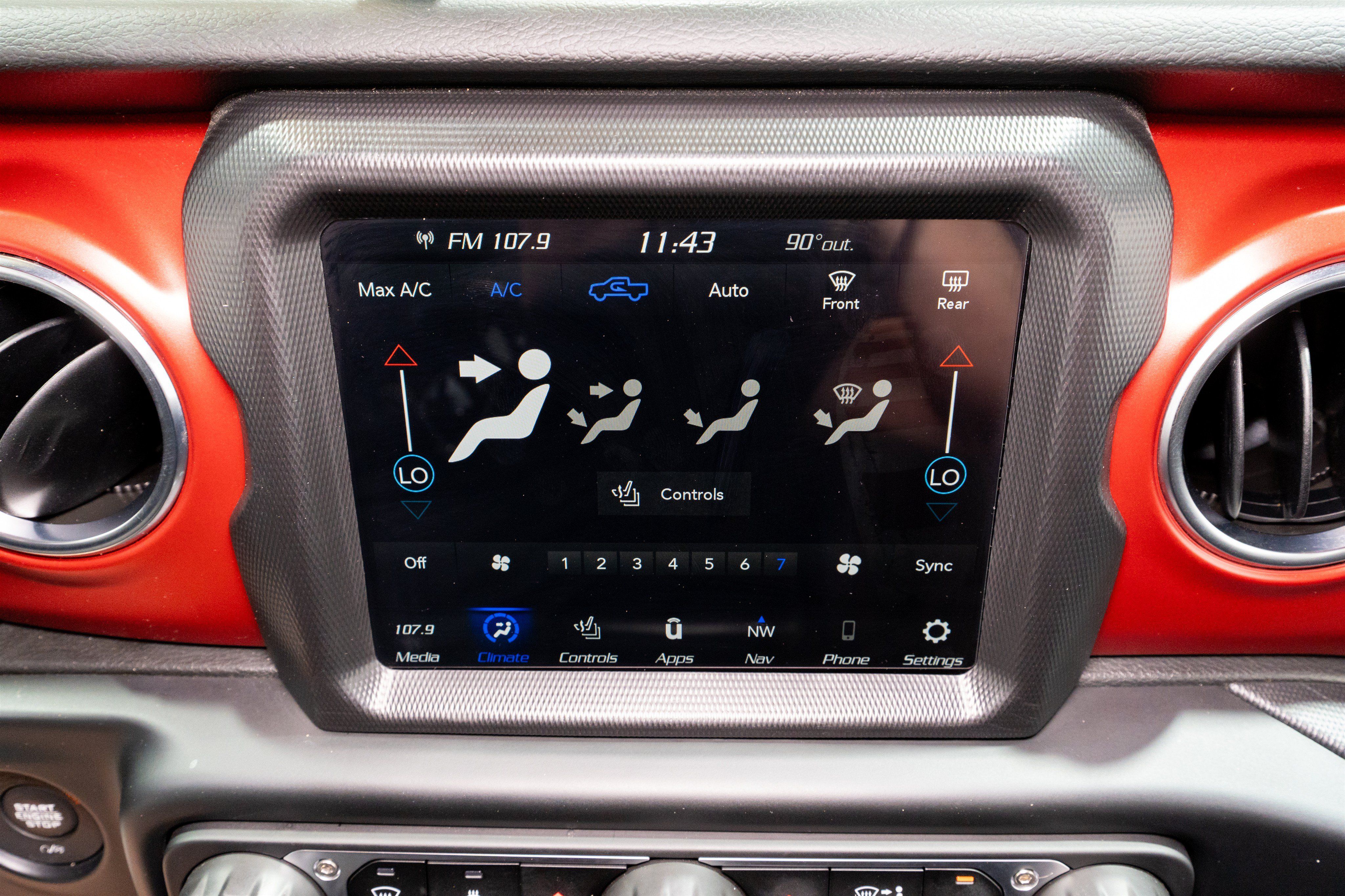 Used 2023 Jeep Gladiator Rubicon w/ Cold Weather Group AWD/4WD image 20