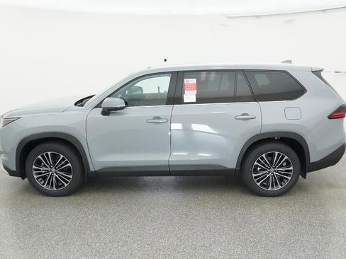 New 2026 Toyota Grand Highlander AWD Hybrid image 36