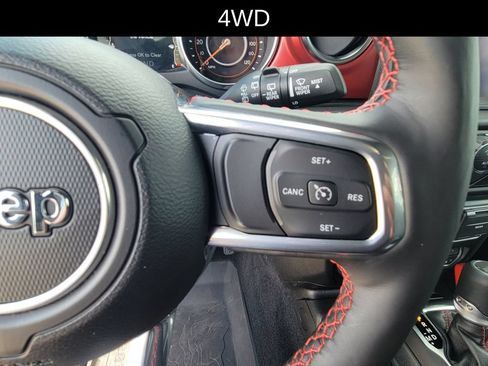 Used 2023 Jeep Wrangler Unlimited Rubicon w/ Cold Weather Group AWD/4WD image 21