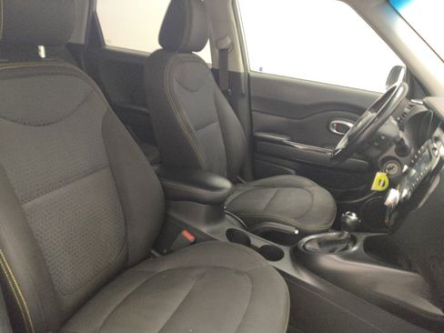 Used 2016 Kia Soul + w/ Audio Package image 21