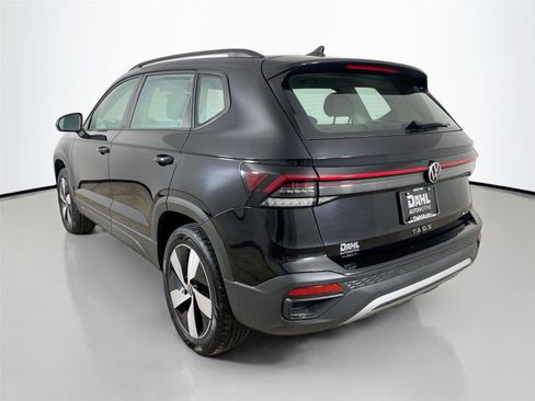 Used 2025 Volkswagen Taos S image 5