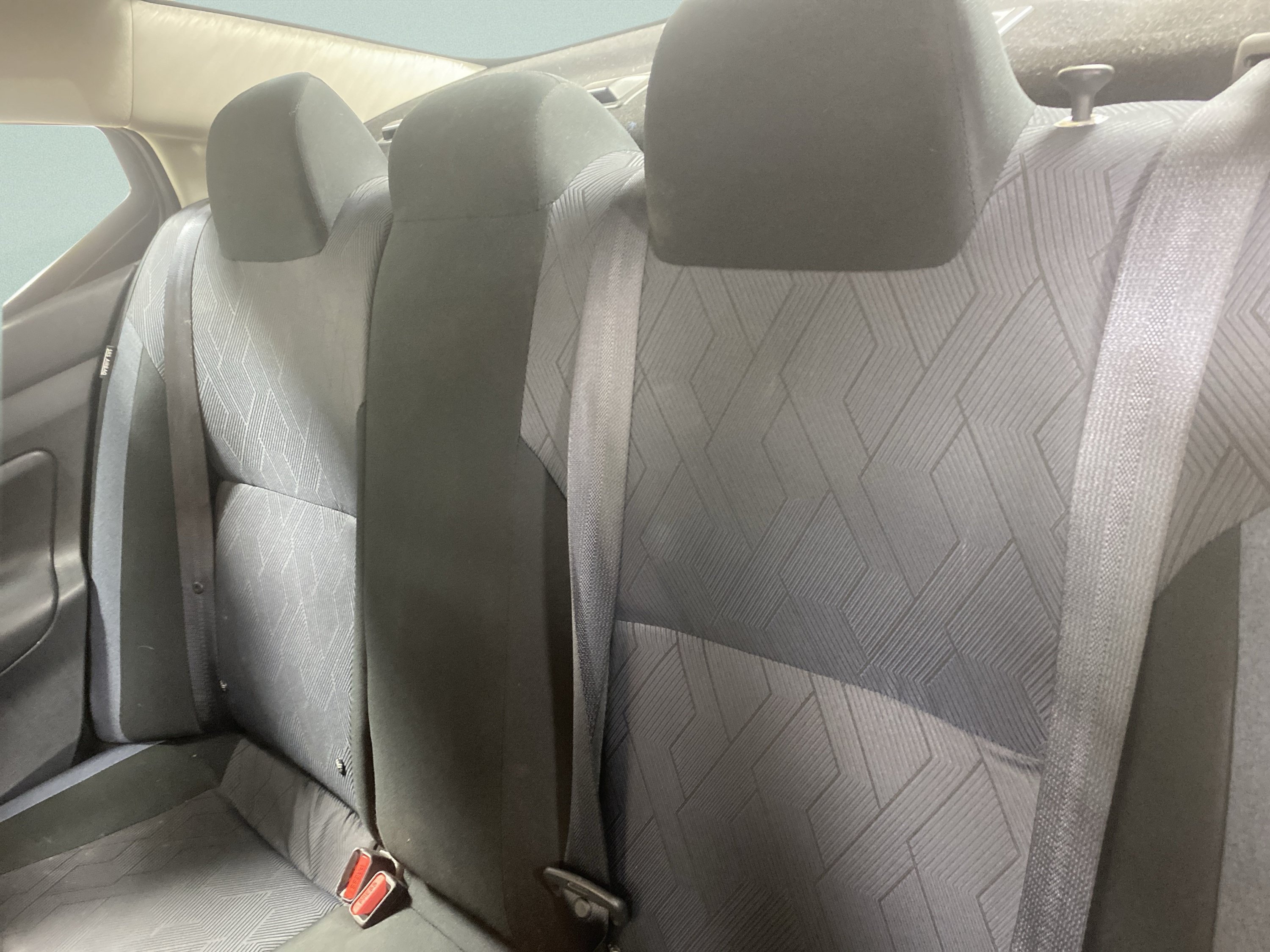 Used 2025 Nissan Versa SV FWD image 10