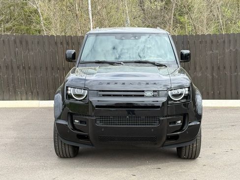 New 2026 Land Rover Defender 130 X-Dynamic SE AWD/4WD image 9