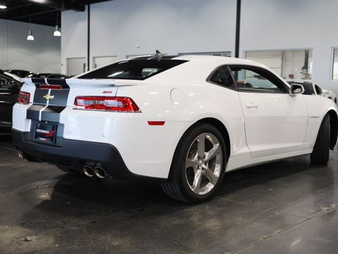 Used 2015 Chevrolet Camaro SS w/ RS Package RWD image 6