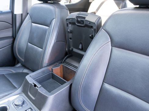 Used 2020 Chevrolet Traverse Premier w/ Redline Edition image 10