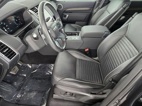 Certified 2023 Land Rover Discovery Metropolitan Edition AWD/4WD image 10
