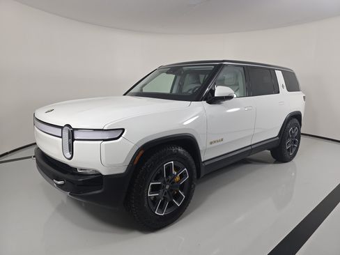Used 2023 Rivian R1S Adventure AWD/4WD image 1