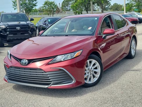 Used 2022 Toyota Camry LE FWD image 34