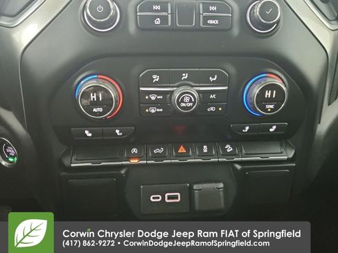 Used 2019 Chevrolet Silverado 1500 LT w/ All-Star Edition image 27