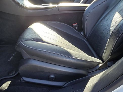 Used 2023 Mercedes-Benz E 350 E 350 image 15