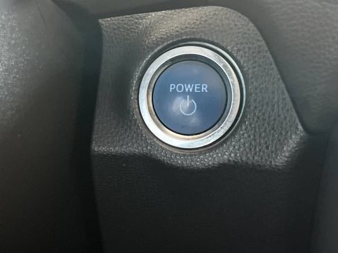Used 2020 Toyota RAV4 XLE w/ All Weather Liner Package AWD/4WD image 21