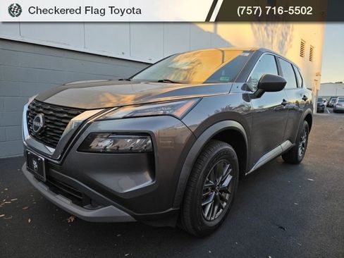 Used 2023 Nissan Rogue S image 1