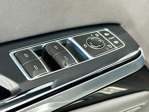 Used 2025 Cadillac Escalade Sport w/ LPO, Floor Liner Package AWD/4WD image 18
