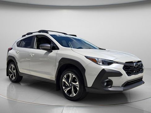 Used 2024 Subaru Crosstrek 2.0i Premium AWD/4WD image 8