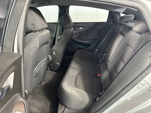 Used 2018 Chevrolet Malibu LT image 19