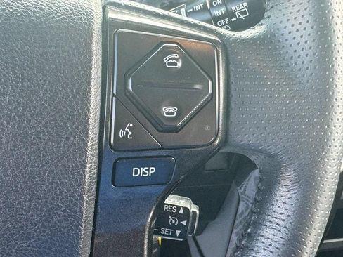 Used 2019 Toyota 4Runner TRD Off-Road Premium AWD/4WD image 23