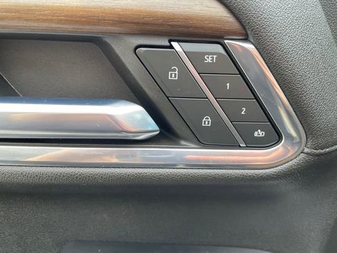 Used 2024 Chevrolet Silverado 3500 High Country image 28