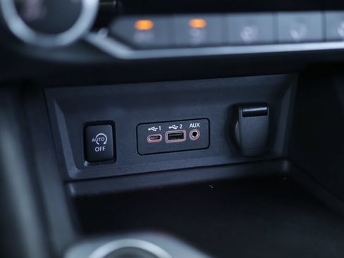 Used 2024 Nissan Sentra SV w/ Trunk Package FWD image 15